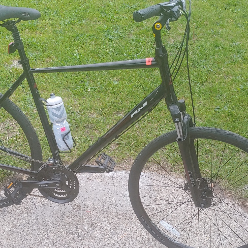 Fuji crosstown talll frame 24sp